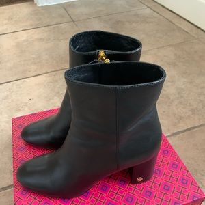 Tory Burch booties, sz 8.5